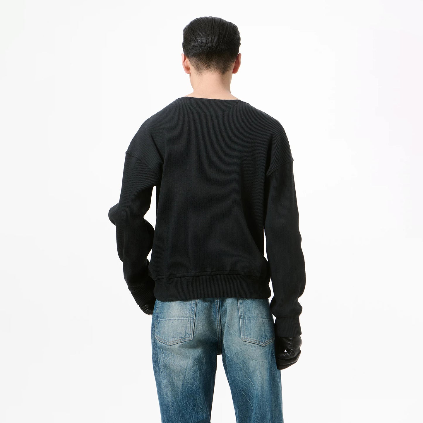 
                  
                    BALLON SWEATSHIRT
                  
                