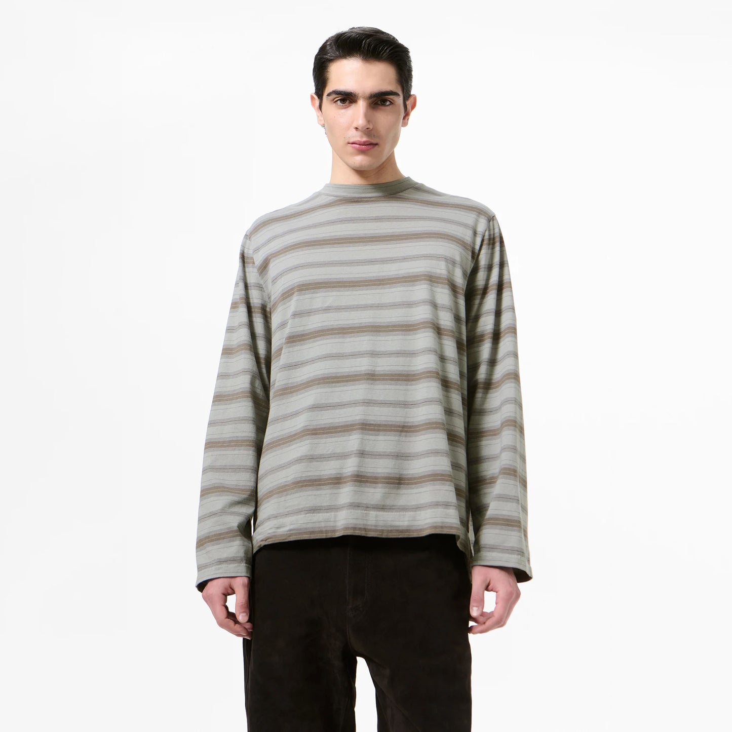 
                  
                    BOX LONGSLEEVE
                  
                