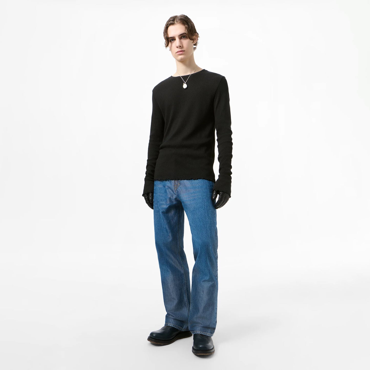 
                  
                    ELONGATED LONGSLEEVE
                  
                