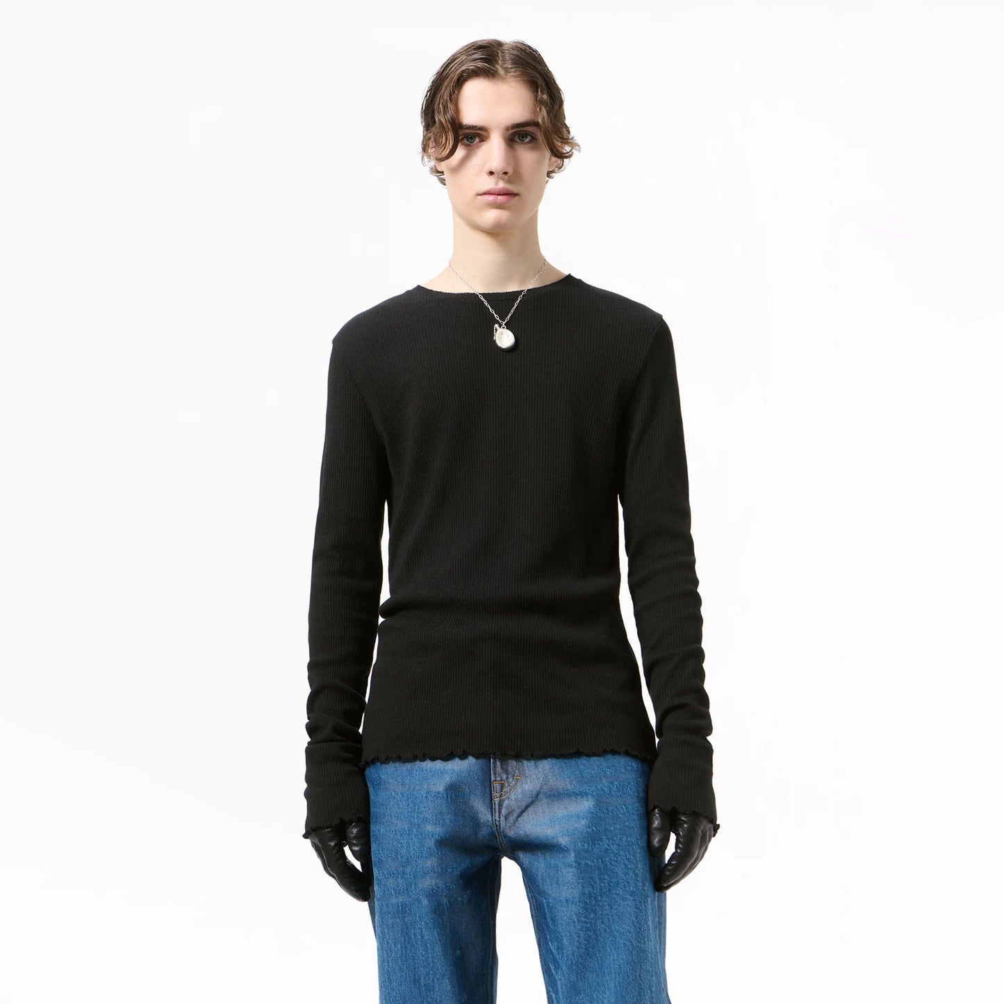 
                  
                    ELONGATED LONGSLEEVE
                  
                
