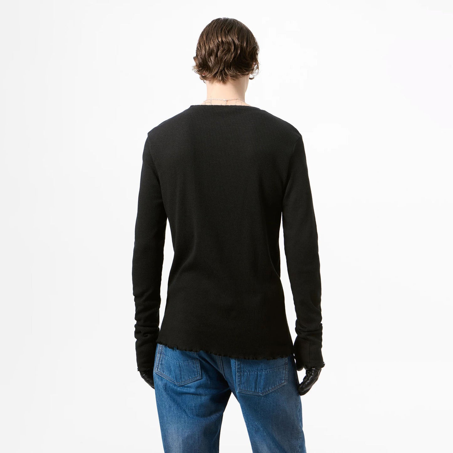 
                  
                    ELONGATED LONGSLEEVE
                  
                