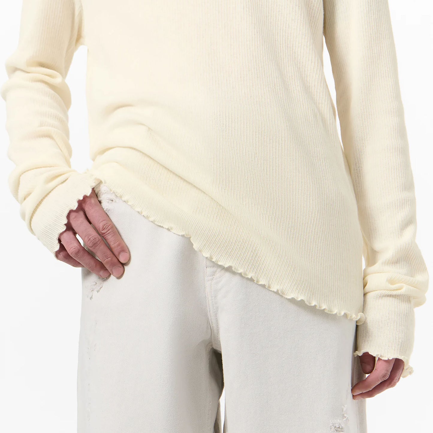 
                  
                    ELONGATED LONGSLEEVE
                  
                