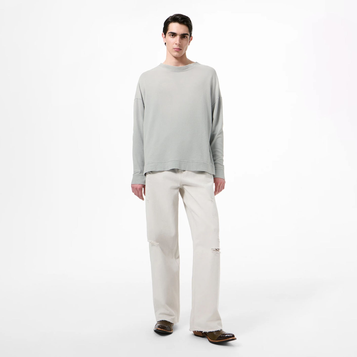 
                  
                    SLACK SWEATSHIRT
                  
                