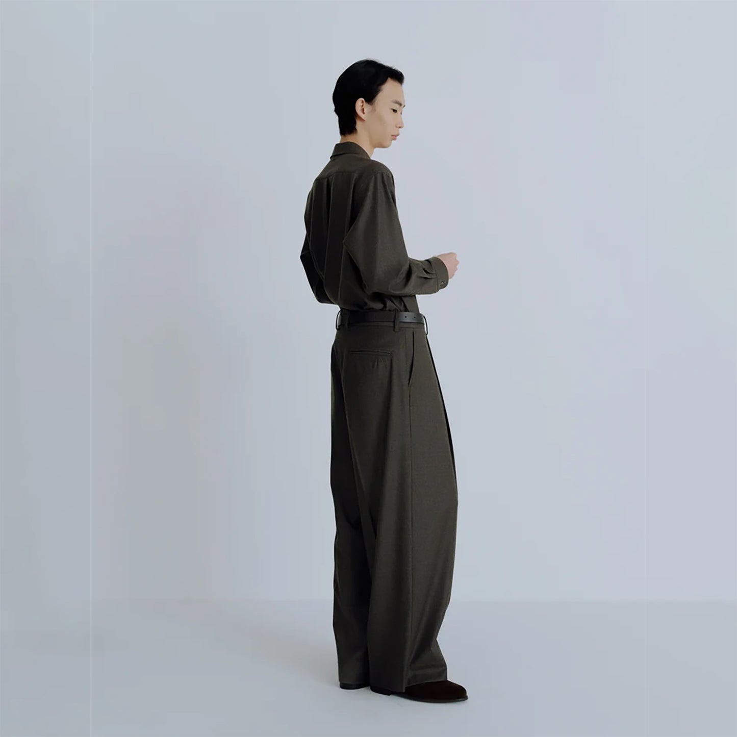 
                  
                    EXTRA FINE WOOL EXTRA WIDE TROUSERS
                  
                