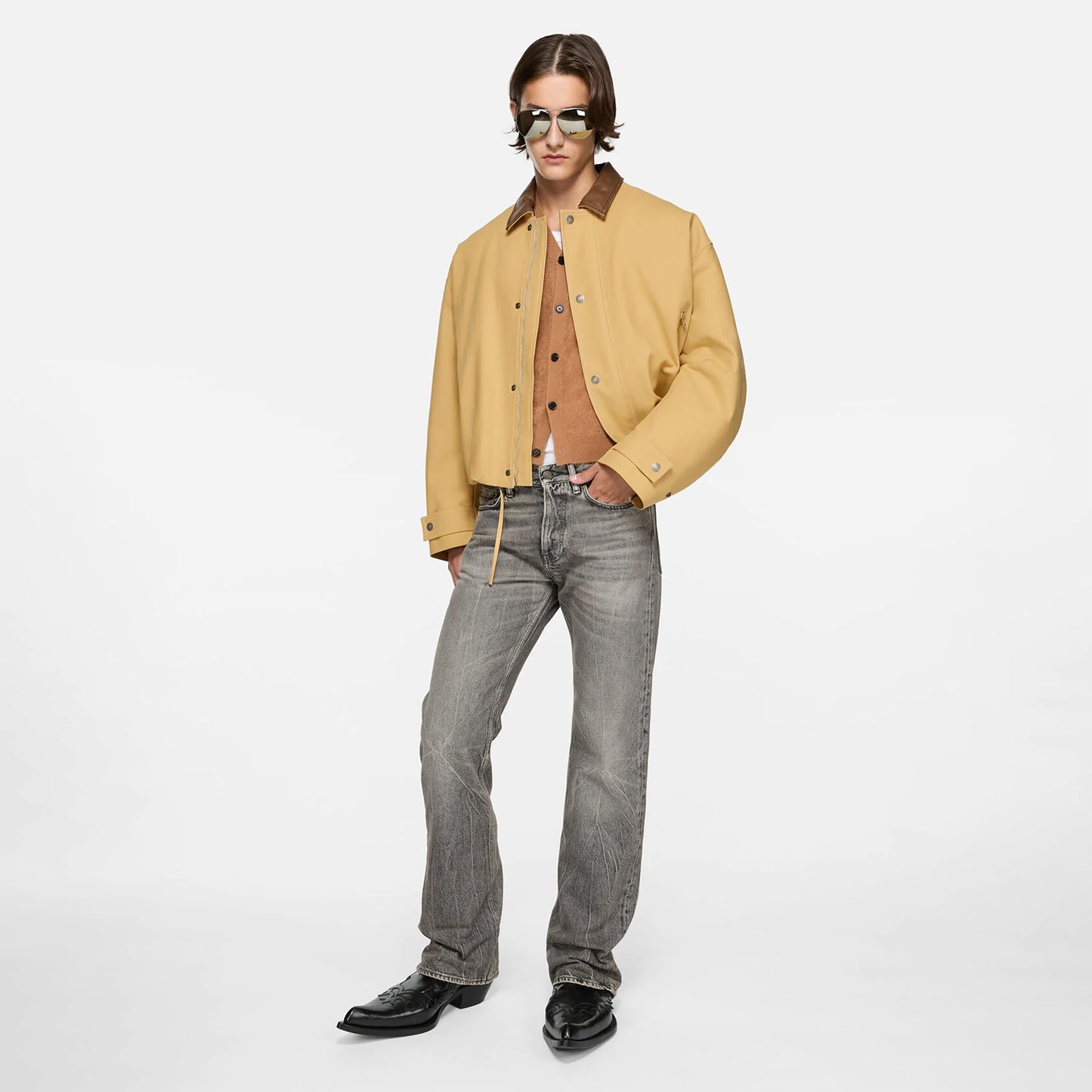 
                  
                    REGULAR FIT JEANS - 2010M
                  
                