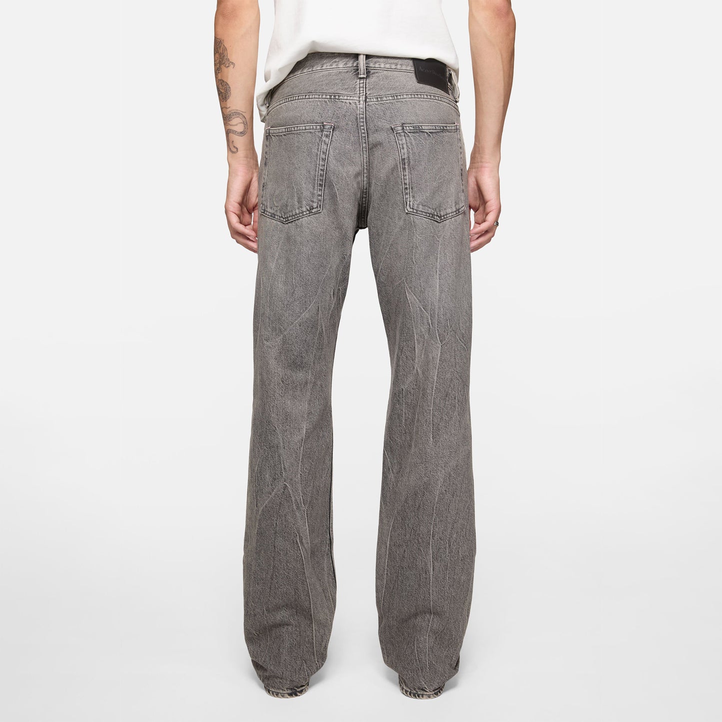 
                  
                    REGULAR FIT JEANS - 2010M
                  
                