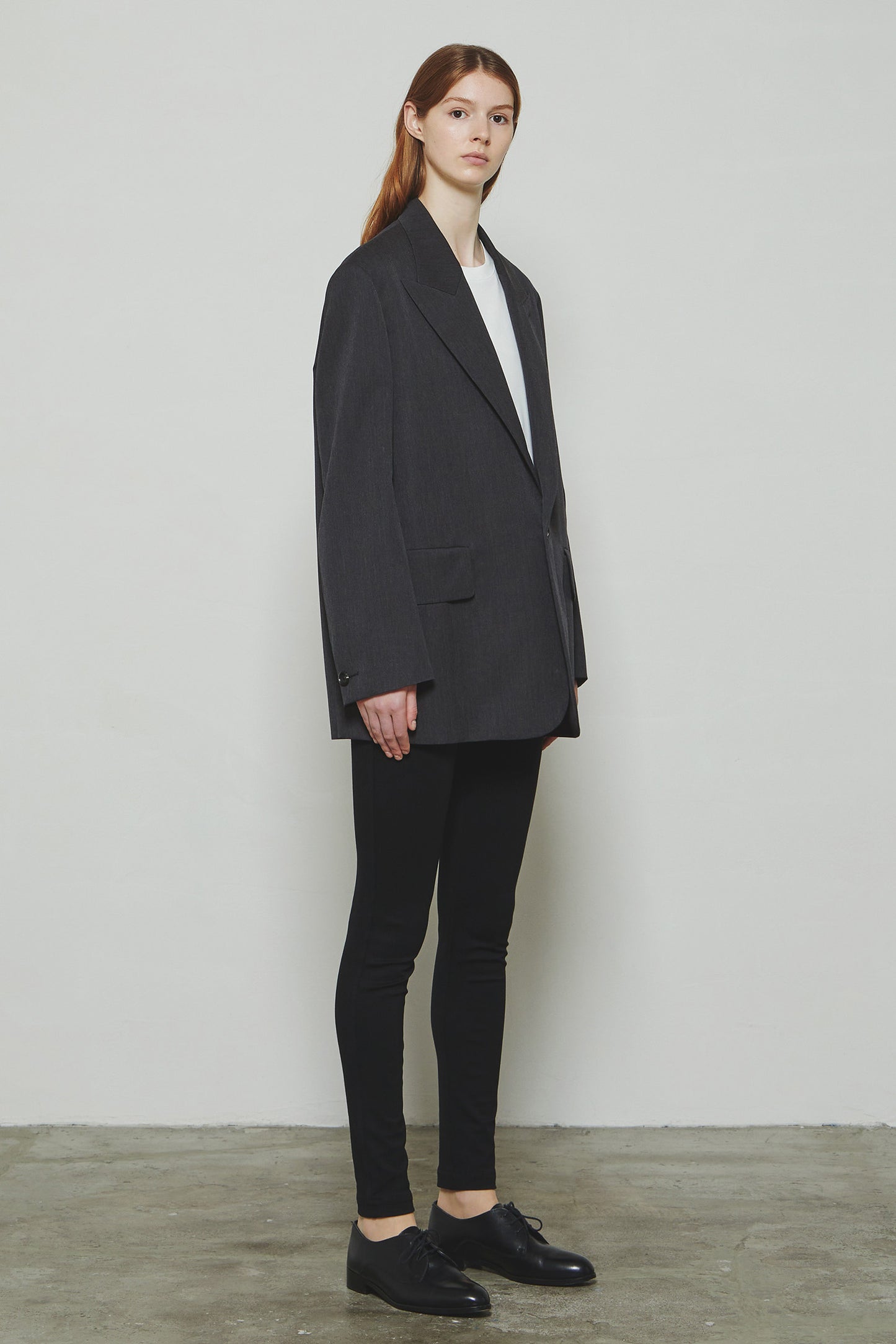
                  
                    THE RECLASSIC PEAKED JACKET W
                  
                