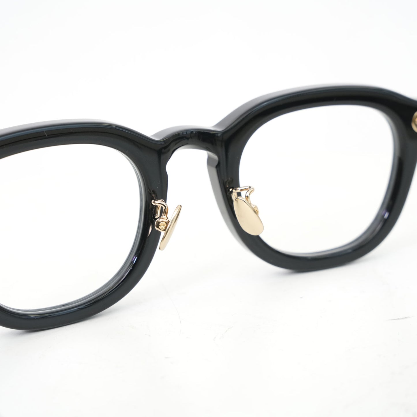 
                  
                    DAHVEN 47 BKG JPN LTD 19
                  
                