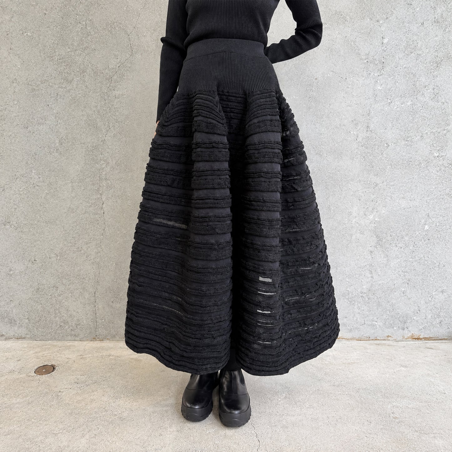 ⭐︎美品CFCL ⭐︎今季完売POTTERY SWELL GLITTER スカート POTTERY SWELL GLITTER SKIRT – OBLIGE