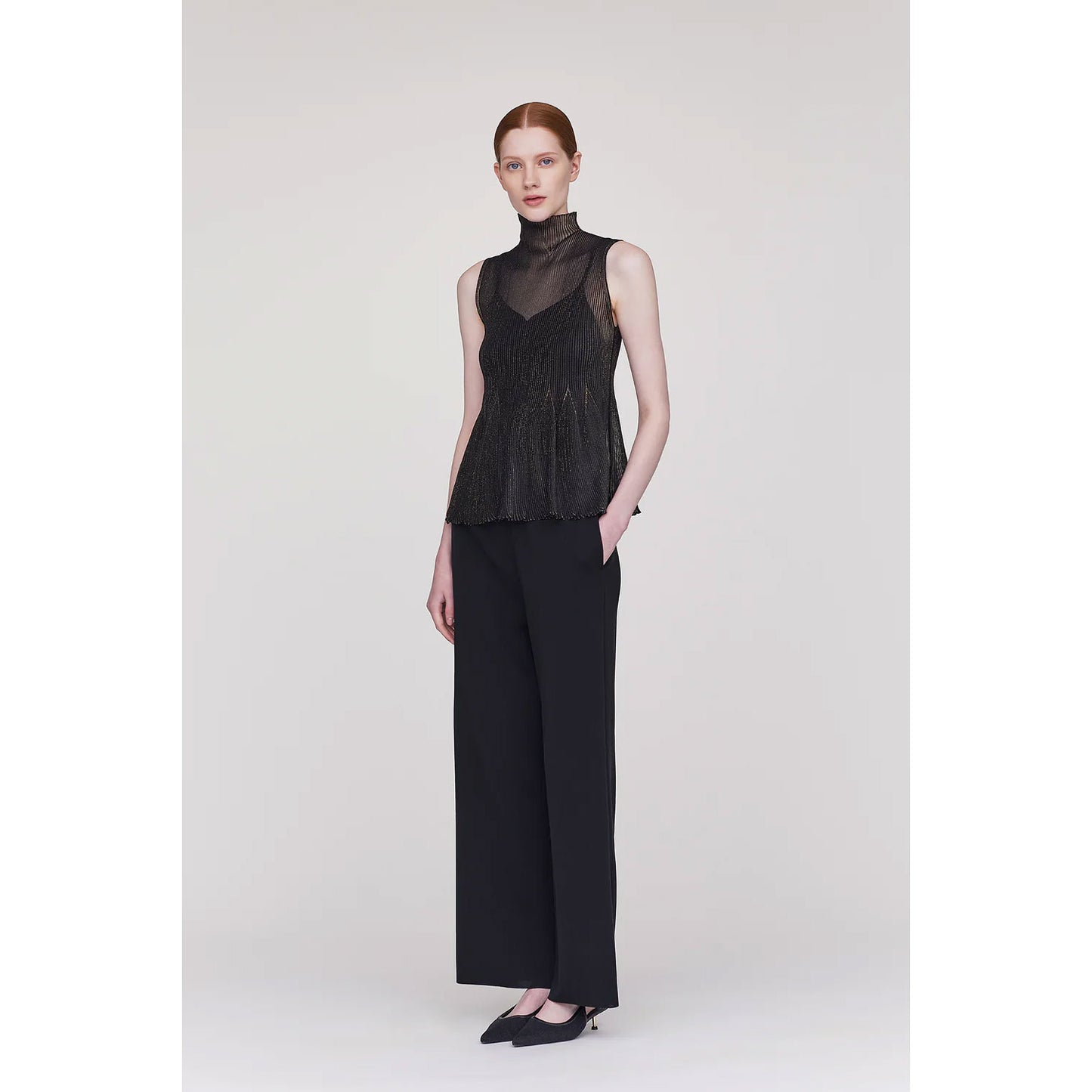 
                  
                    HYPHA LUCENT GLITTER SLEEVELESS TOP-PEARL GOLD-
                  
                