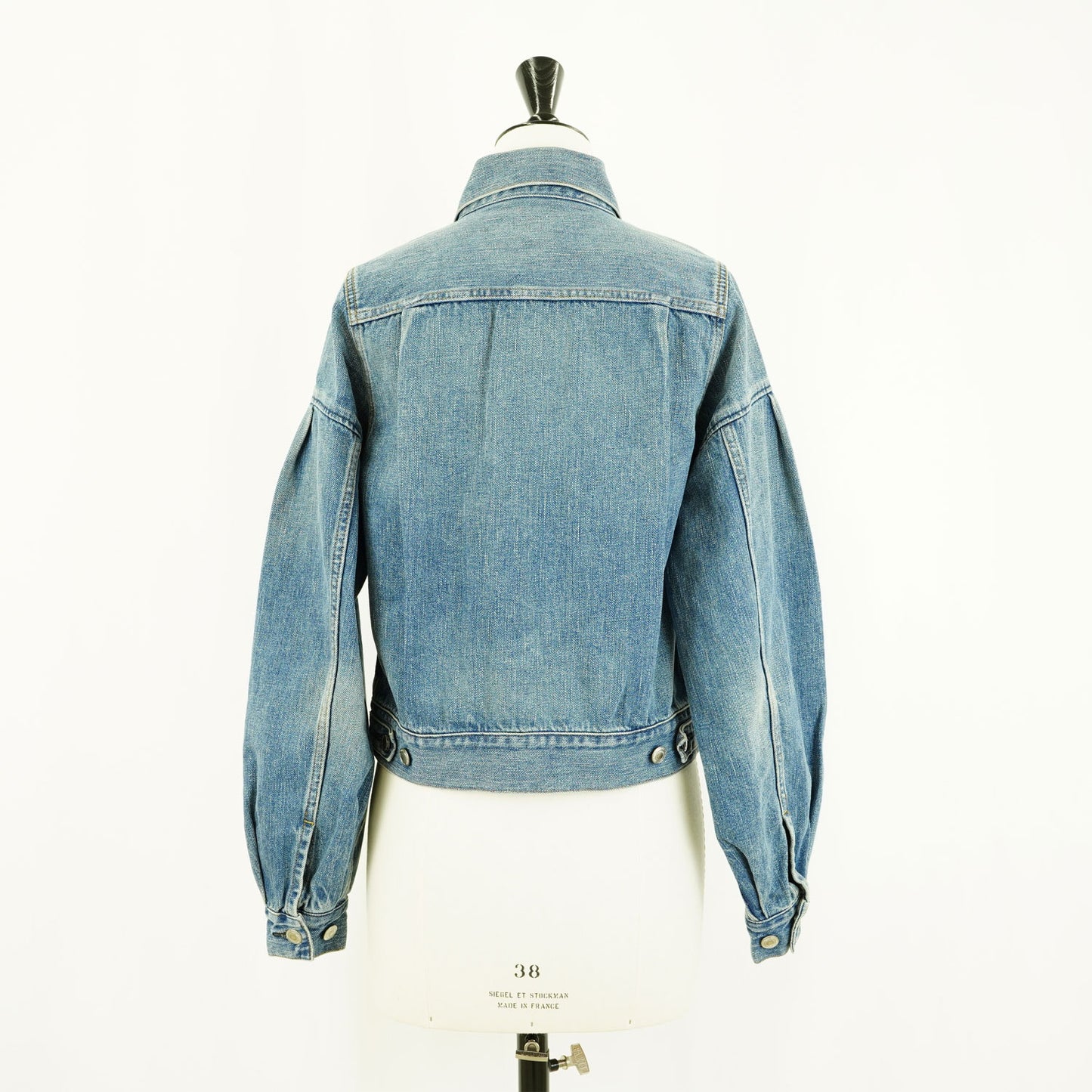
                  
                    BALLOON SLEEVE DENIM JACKET TYPE2/REGULAR FIT
                  
                
