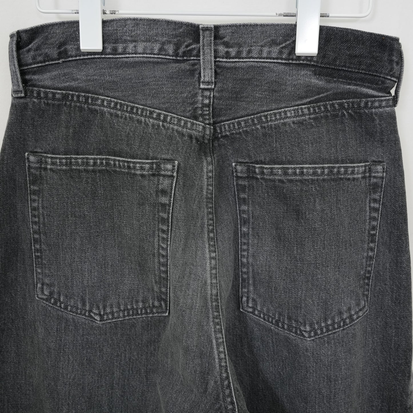 
                  
                    DENIM BARREL LEG JEANS -USED WASH(BLACK)-
                  
                