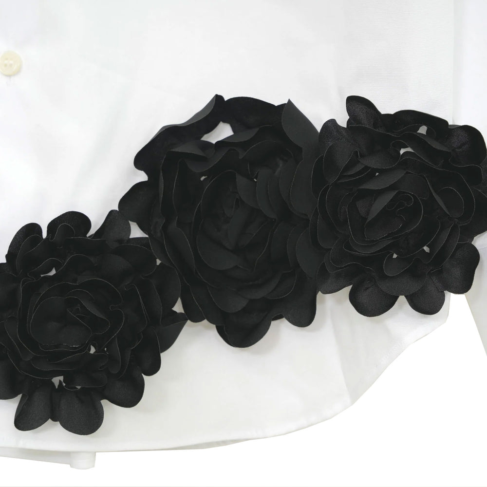 
                  
                    フラワーモチーフシャツ-WHITE×BLACK-
                  
                