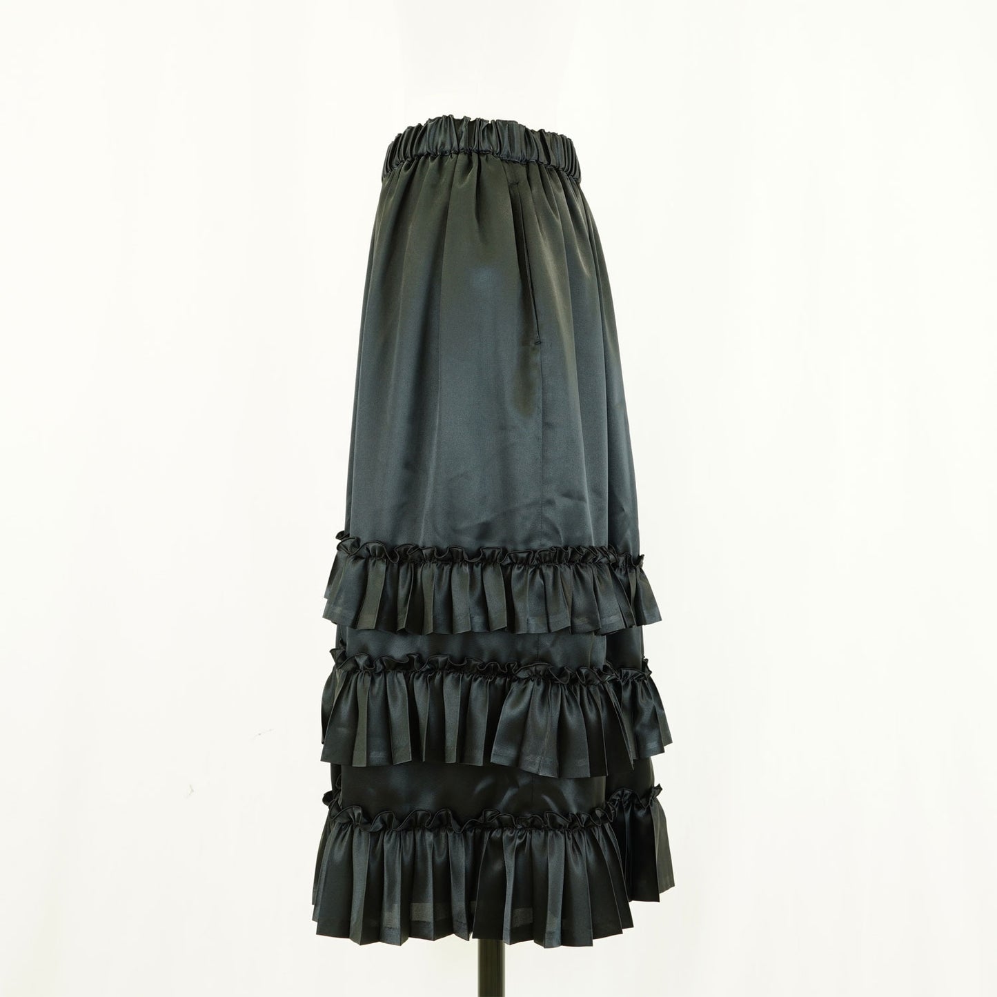 
                  
                    pleatsd ruffle skirt
                  
                