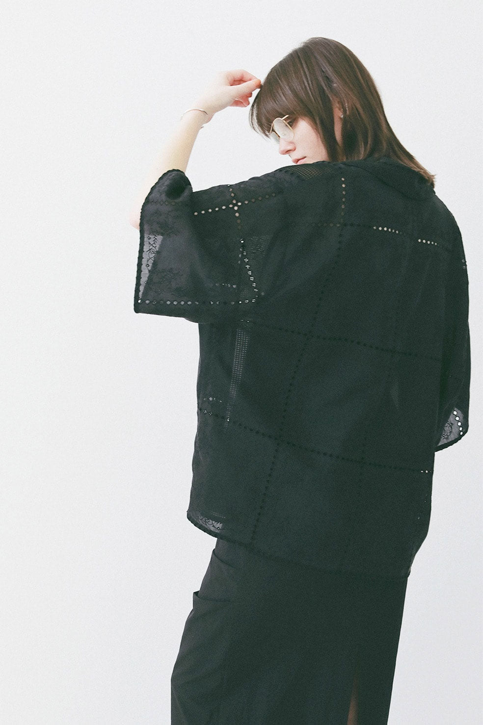 
                  
                    EMBROIDERY LACE BOX SHIRTS
                  
                