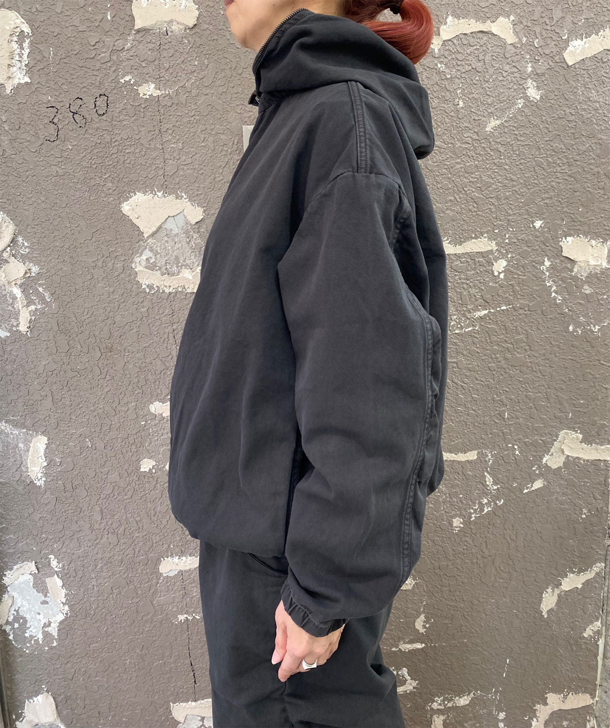 
                  
                    THIN CANVAS HOODED ZIPPER JACKET -BLACK-
                  
                