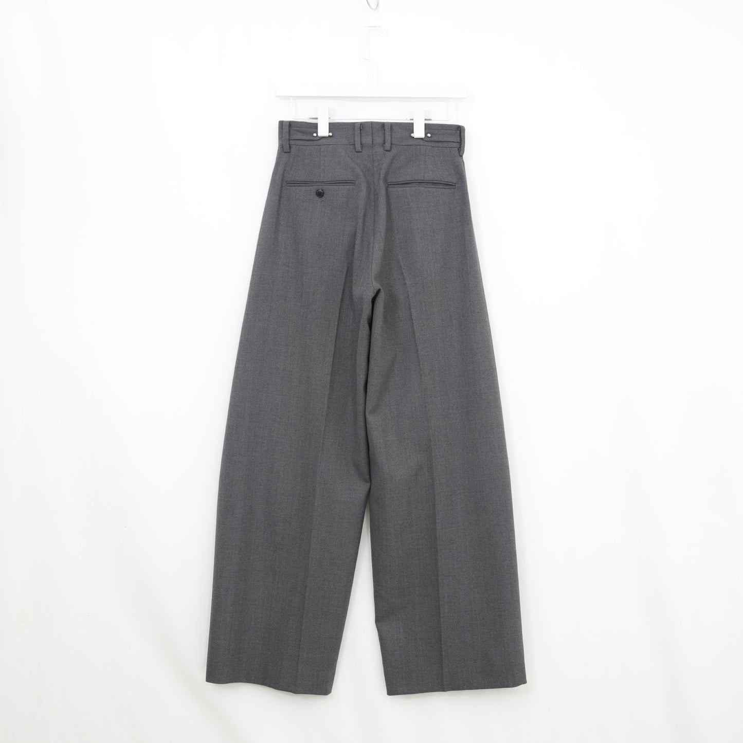 
                  
                    DOESKIN BARREL-LEG PANTS-CHACOAL-
                  
                