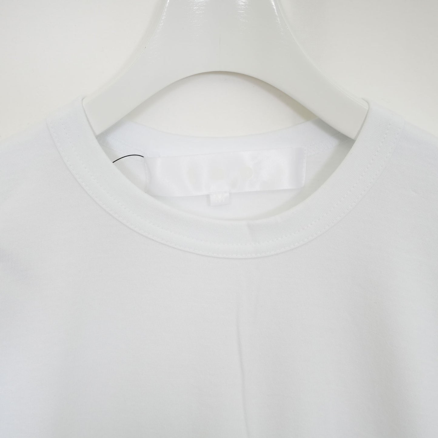 
                  
                    ポケットデザインTシャツ-WHITE-
                  
                