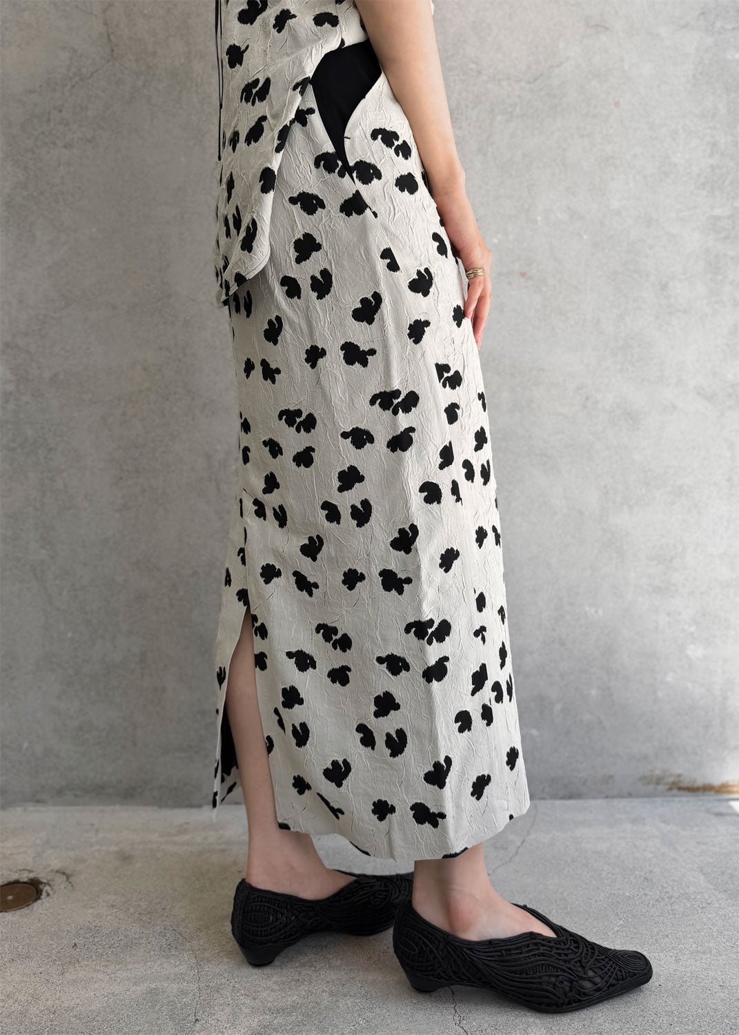 
                  
                    Double Layered Floral Jacquard Skirt
                  
                