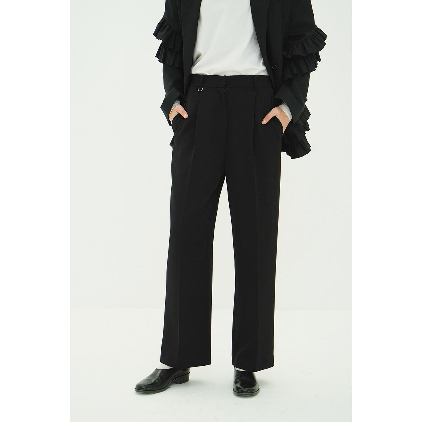 
                  
                    2WAY TUCK STRAIGHT PANTS -BLUE-
                  
                