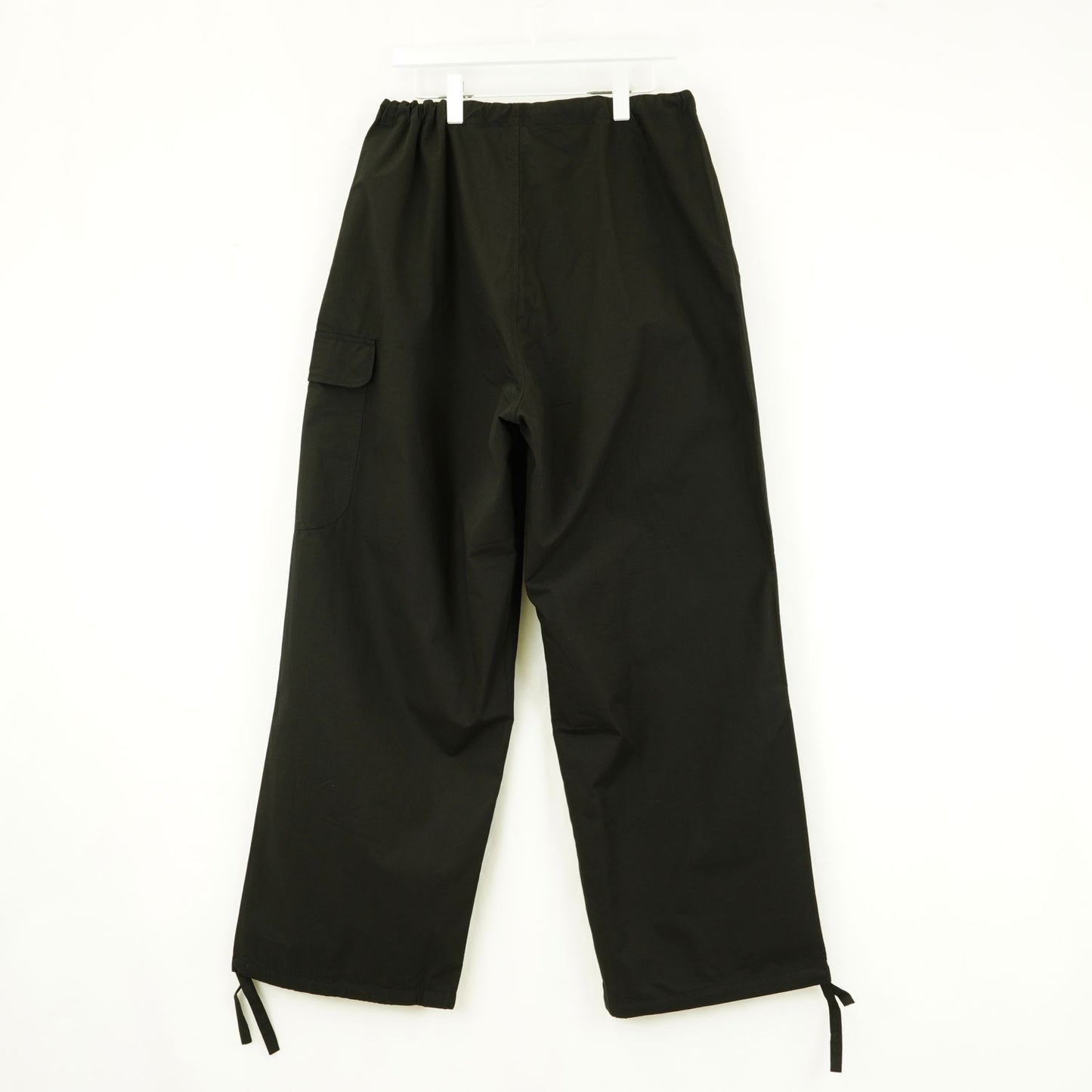 
                  
                    BERGIAN ARMY PANTS WITH COTTON LINING -WHITE-
                  
                