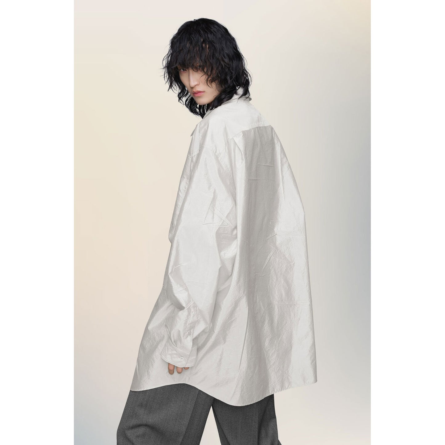 
                  
                    long-sleeved shirt -BLACK-
                  
                