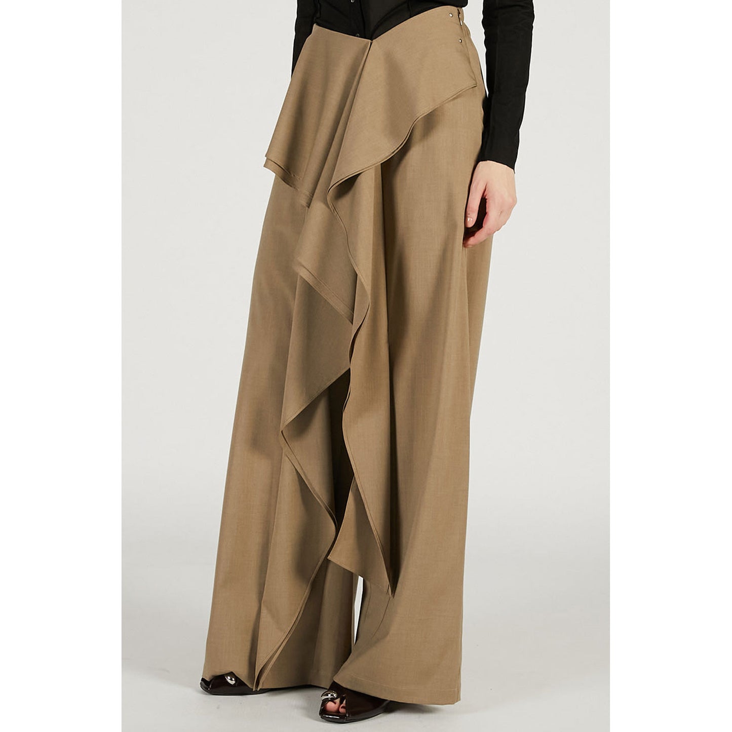 
                  
                    Wave Drape Pants -BEIGE-
                  
                