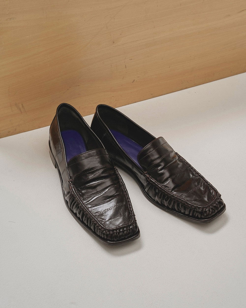 
                  
                    Squaretoe Gather Loafers -DARK BROWN-
                  
                