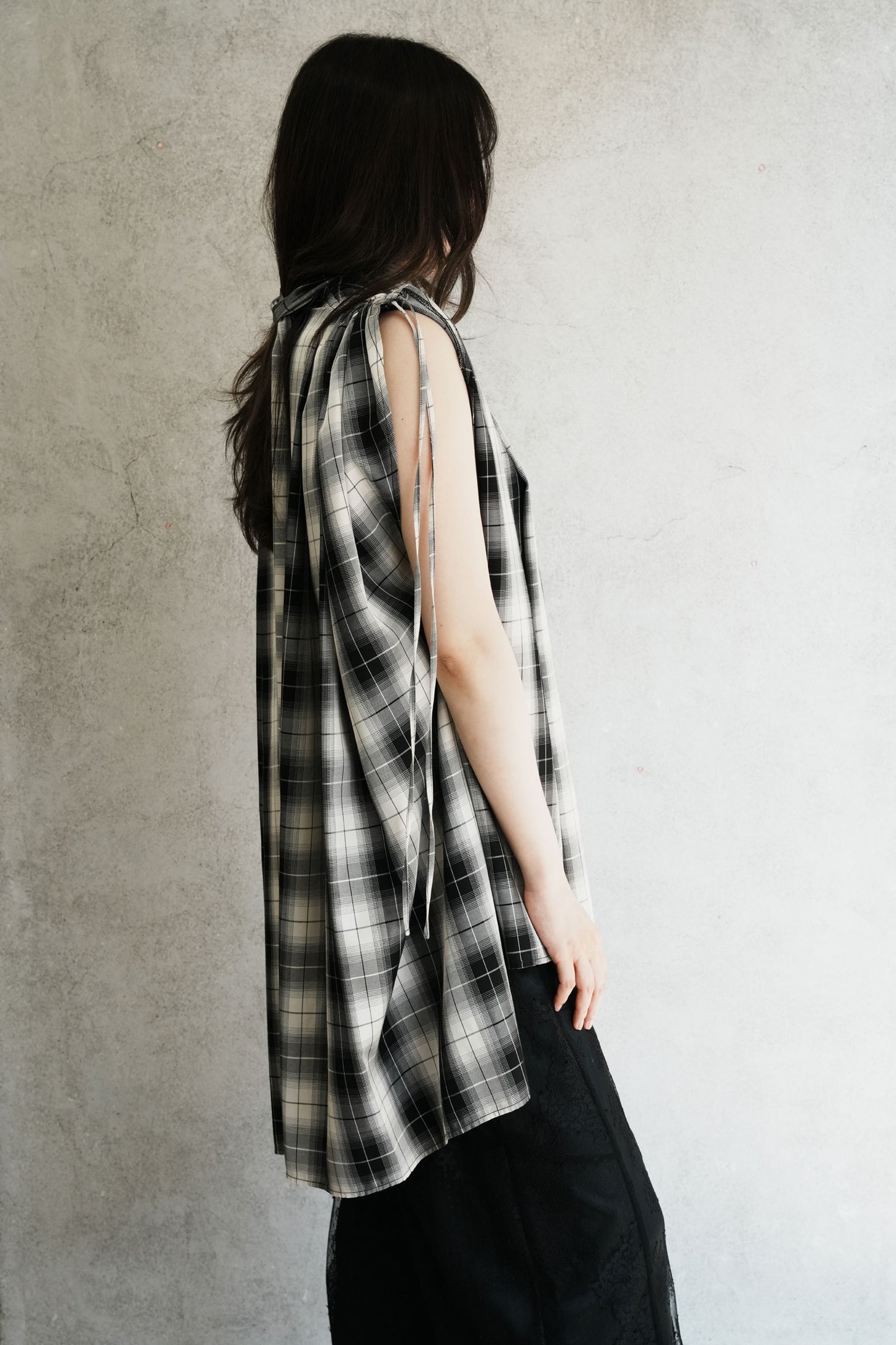 
                  
                    Scarf Neck Blouse-MLTI-
                  
                