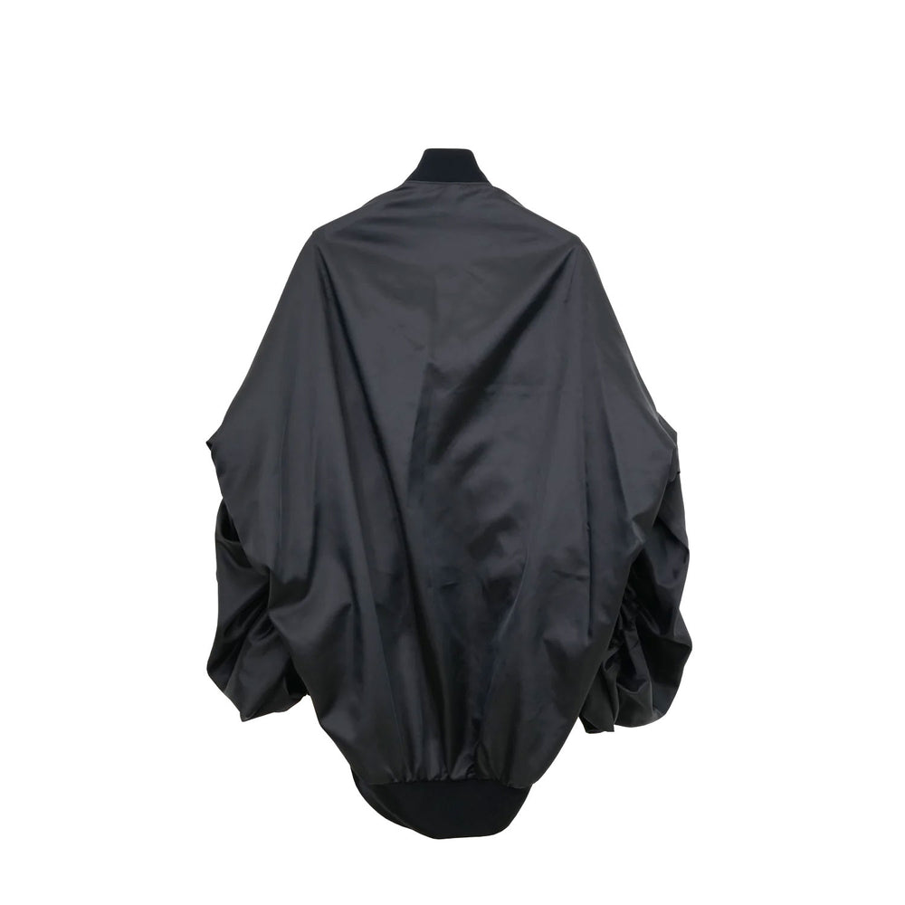 
                  
                    シャーリングブルゾン-BLACK-
                  
                