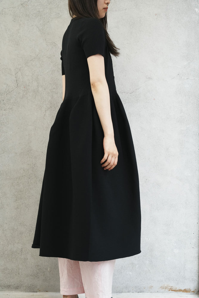 
                  
                    POTTERY SHORT SLEEVE CARDIGAN DRESS
                  
                