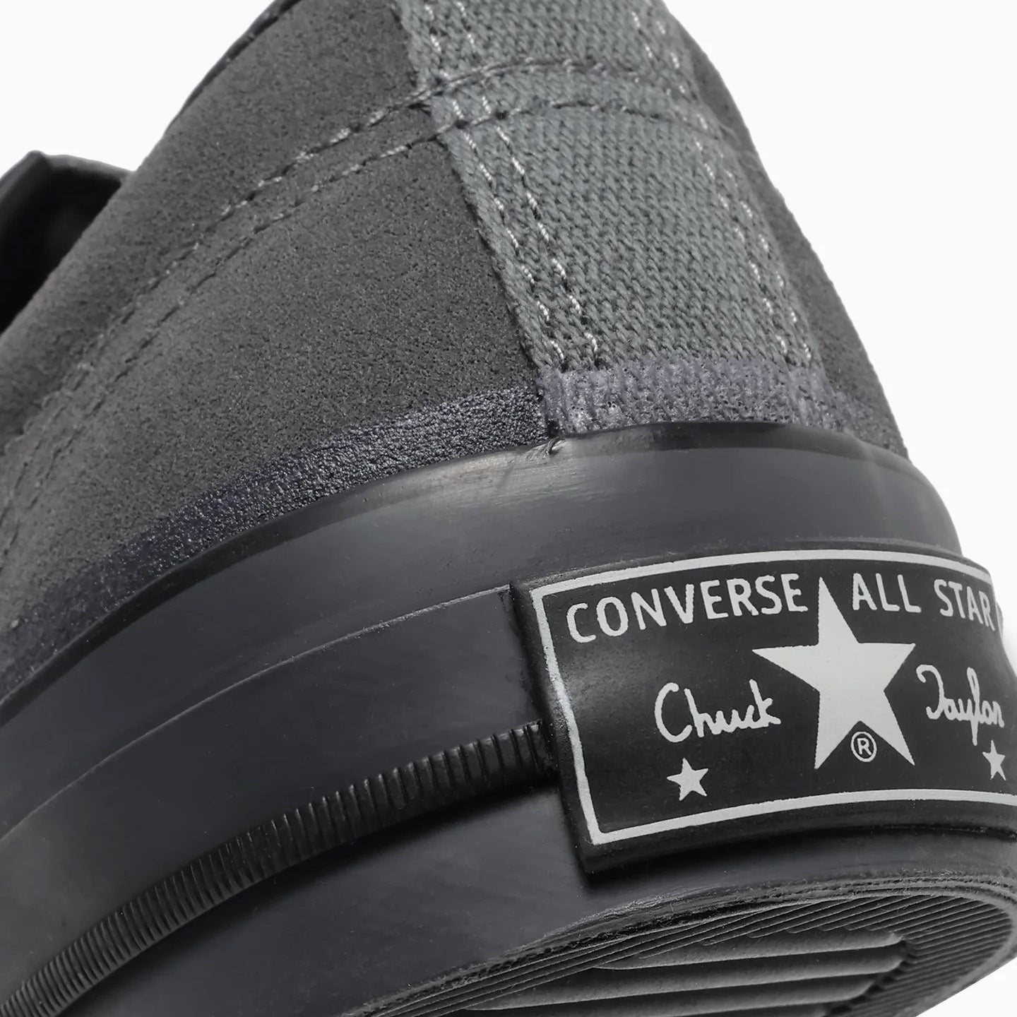 
                  
                    CHUCK TAYLOR SUEDE NH OX
                  
                