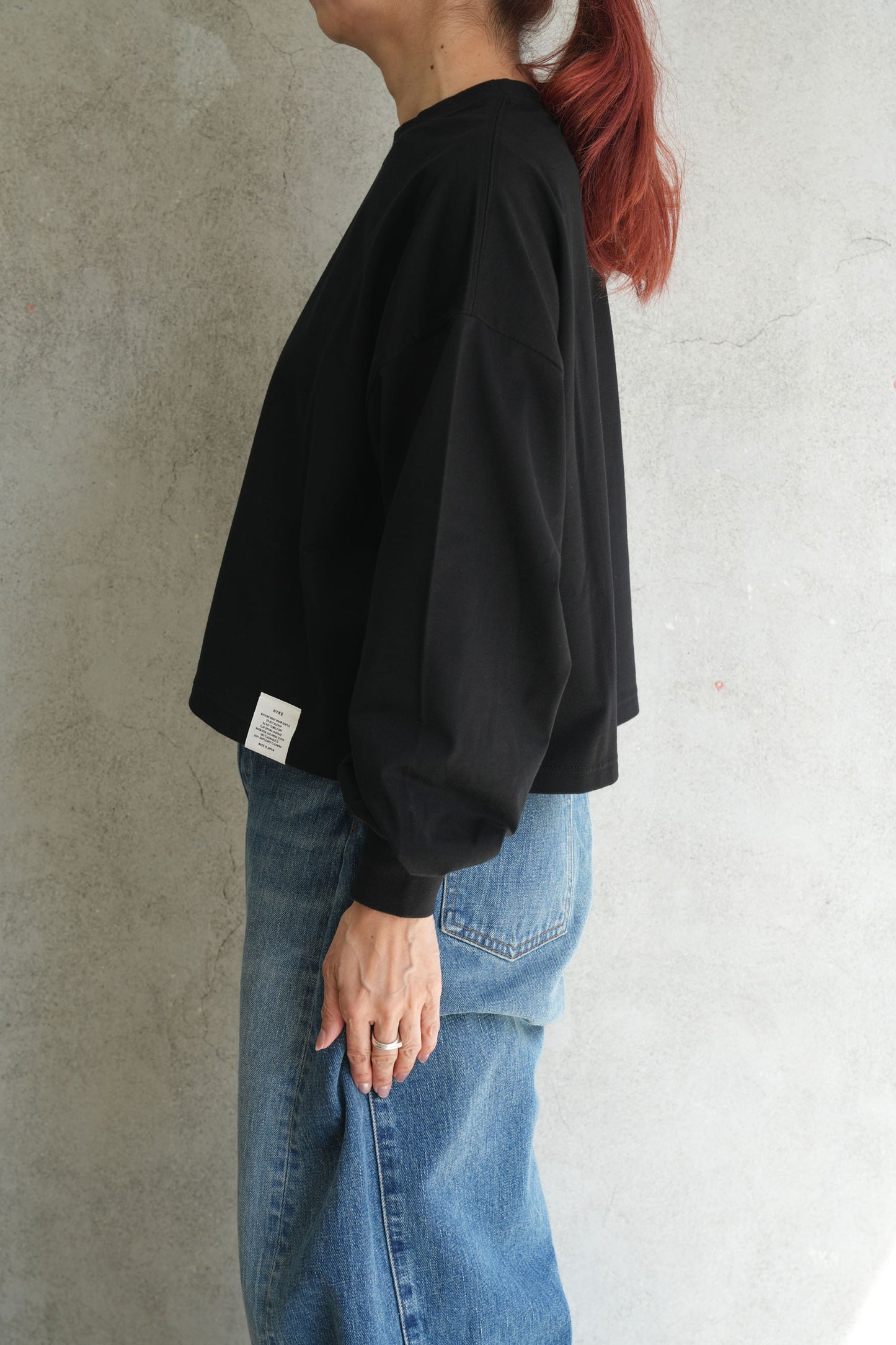 
                  
                    CROPPED LONG-SLV TEE/BIG FIT(6.5OZ)-BLACK-
                  
                