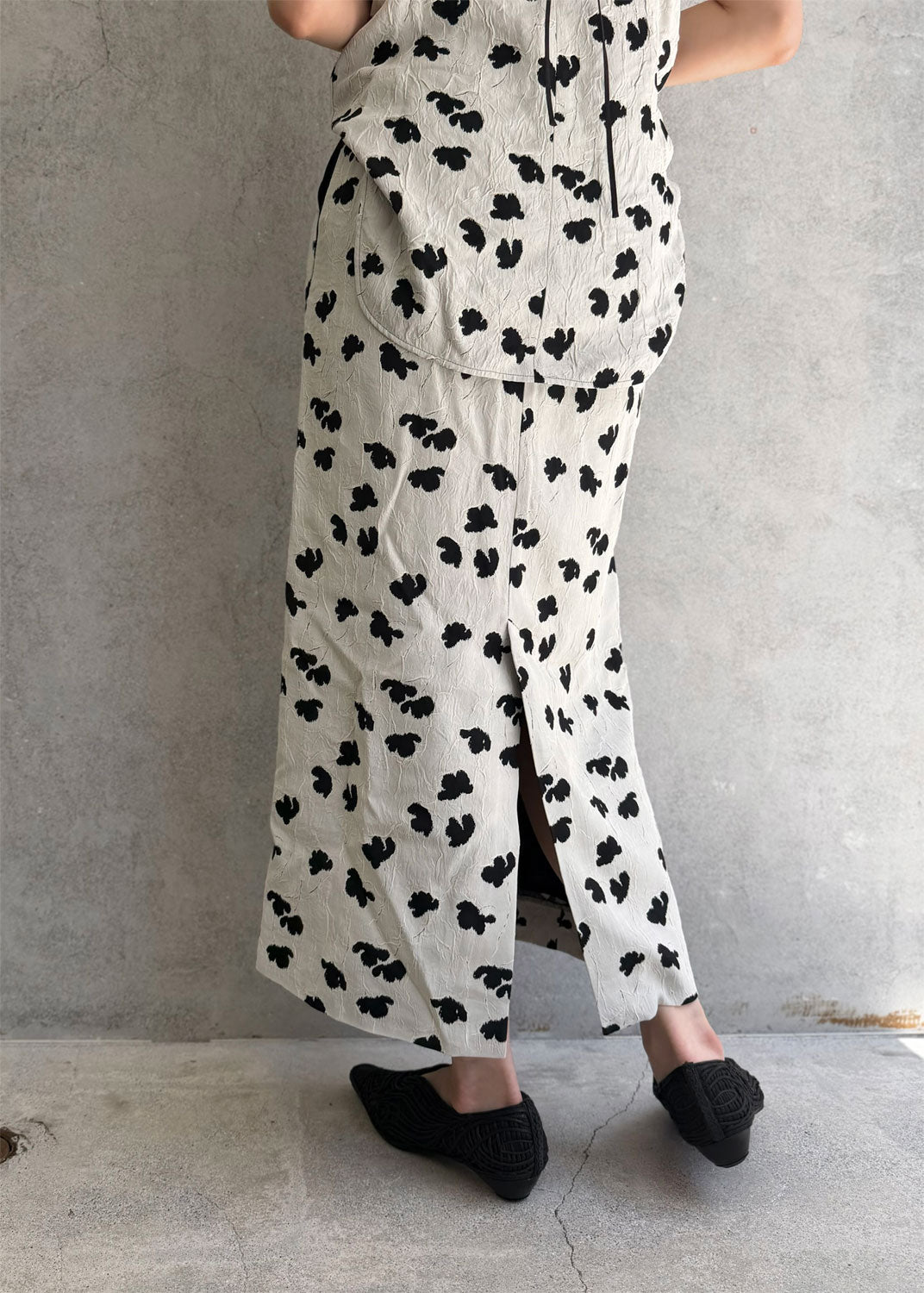 
                  
                    Double Layered Floral Jacquard Skirt
                  
                