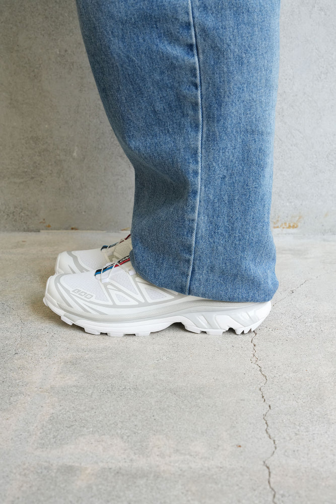 
                  
                    XT-6 -WHITE-
                  
                