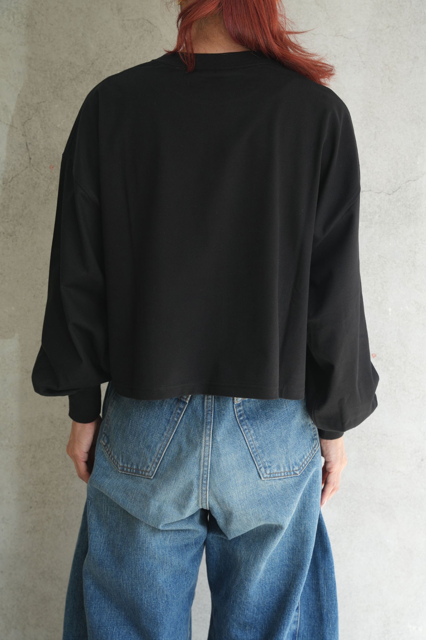 
                  
                    CROPPED LONG-SLV TEE/BIG FIT(6.5OZ)-BLACK-
                  
                