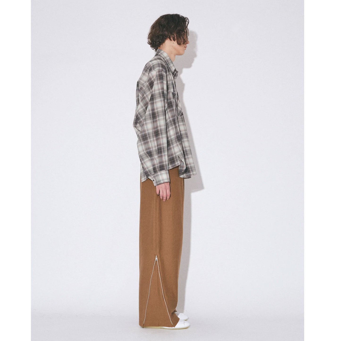 
                  
                    suvin compact sweat zip up bow pants -mocha-
                  
                