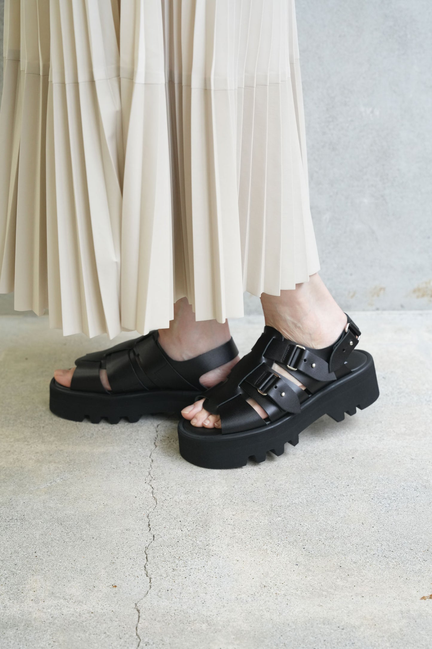 
                  
                    GURKHA SANDAL-CREAM-
                  
                