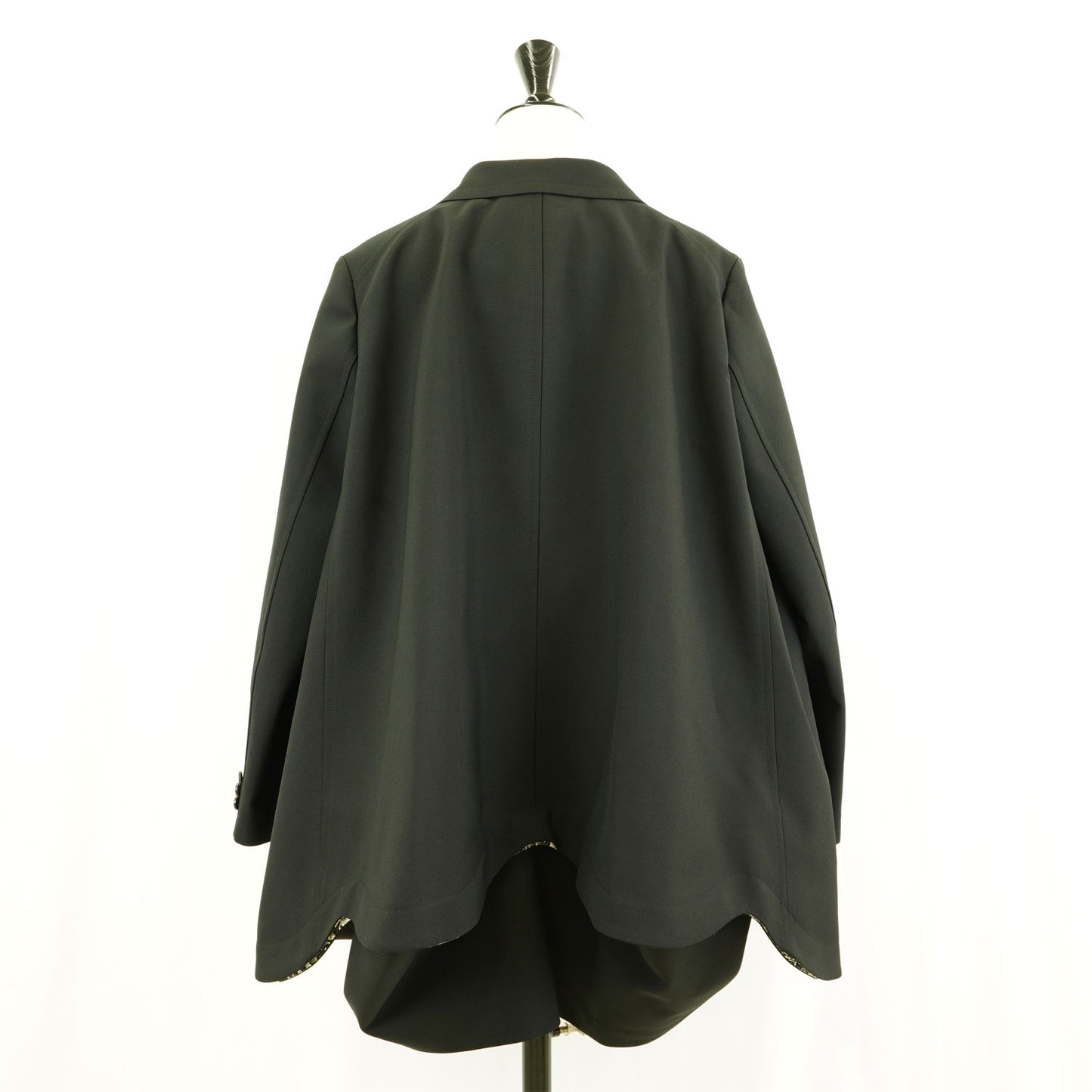 
                  
                    A-line oversized jacket
                  
                