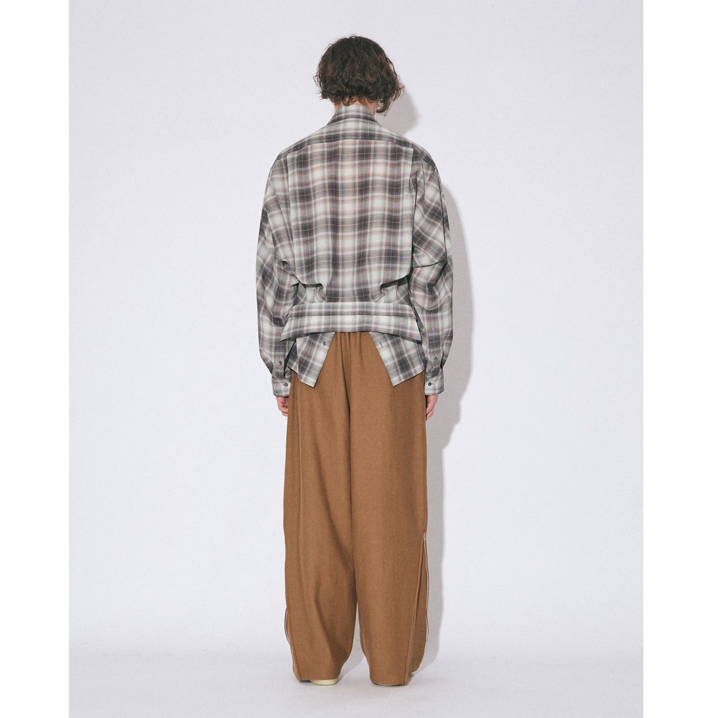 
                  
                    suvin compact sweat zip up bow pants -mocha-
                  
                