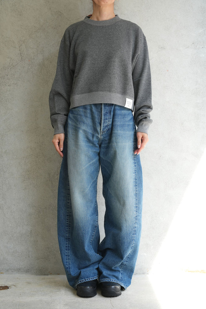 
                  
                    CROPPED SWEAT SHIRT -CHARCOAL-
                  
                