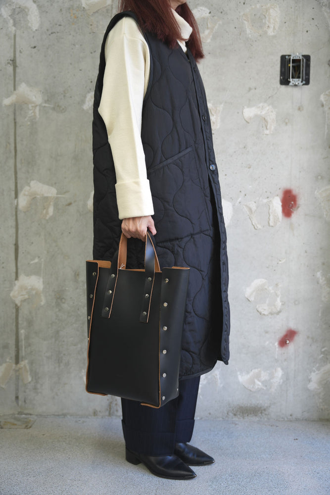 
                  
                    assemble hand bag tall M -BLACK-
                  
                