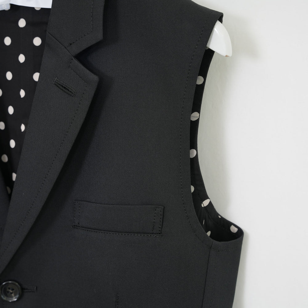 ペプラムベスト-BLACK- – OBLIGE ペプラムベスト-BLACK- – OBLIGE