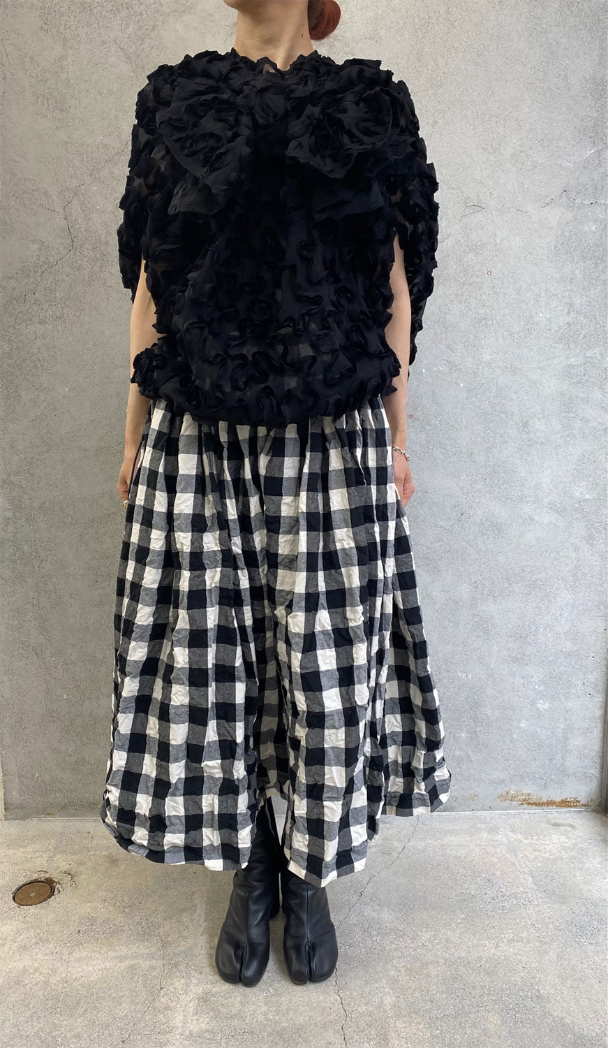 
                  
                    オーガンジー刺繍リボンTOPS -BLACK-
                  
                
