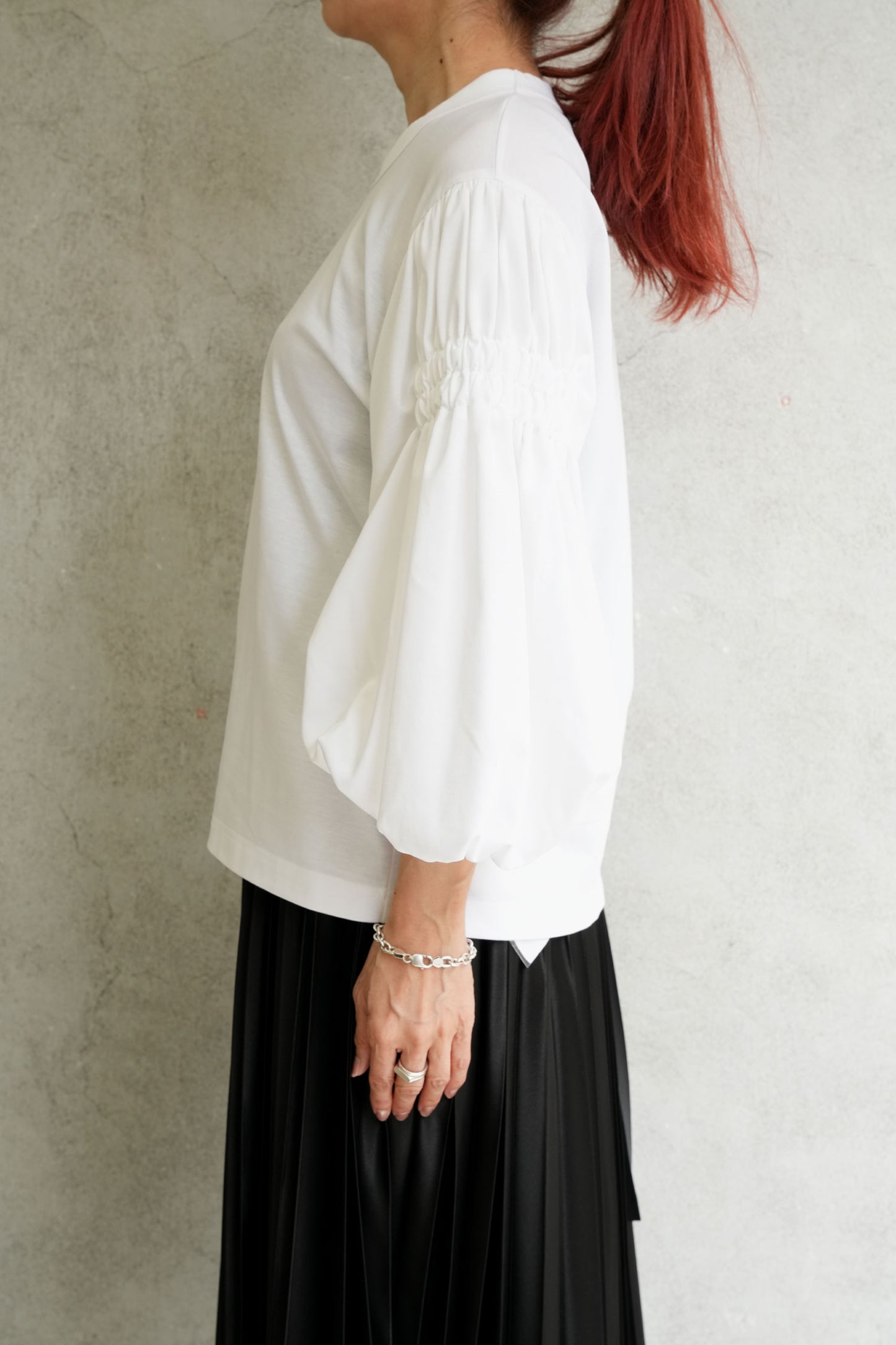 
                  
                    シャーリングバルーンスリーブTOPS-WHITE-
                  
                