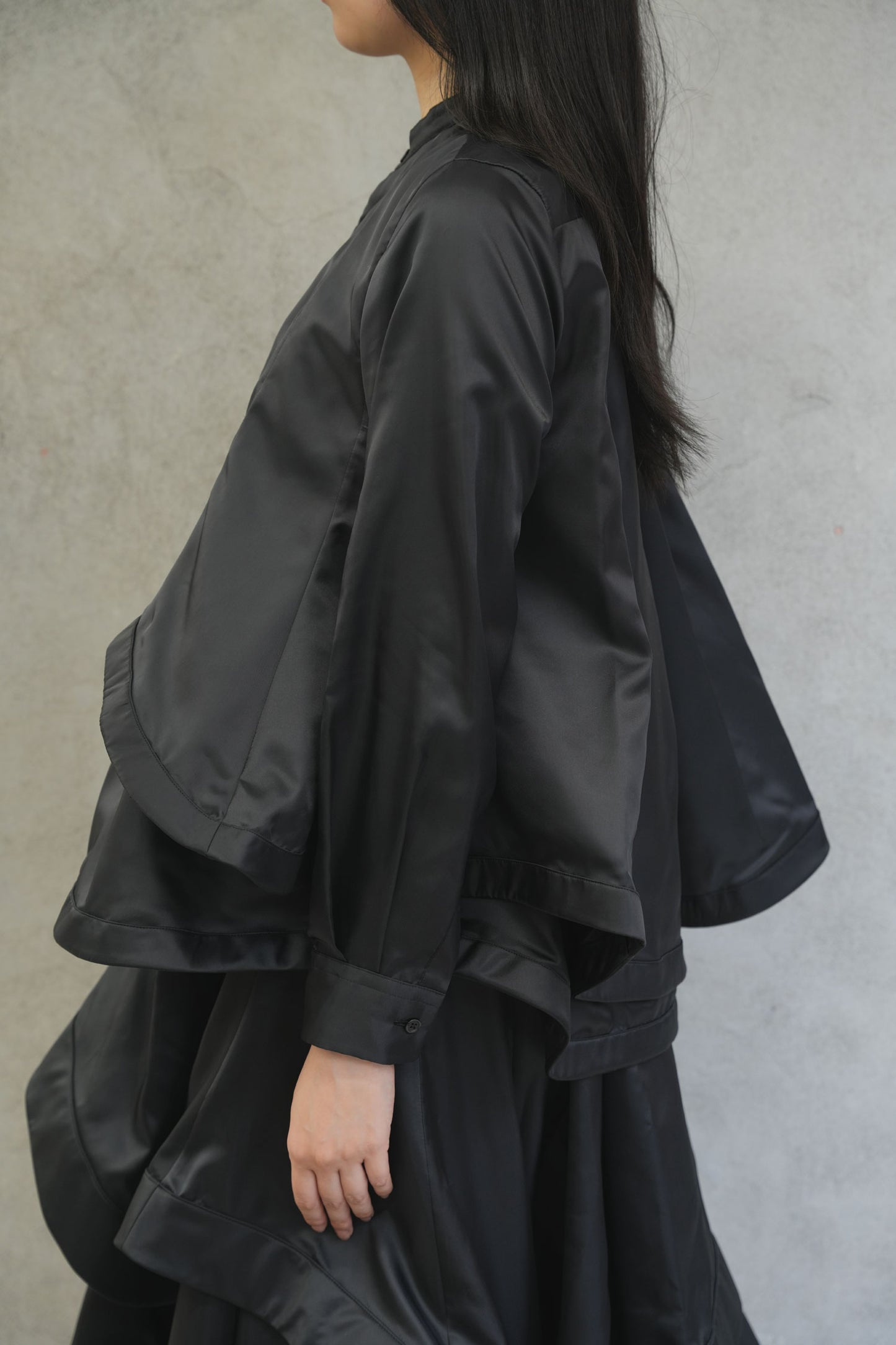 
                  
                    フレアシャツ-BLACK-
                  
                