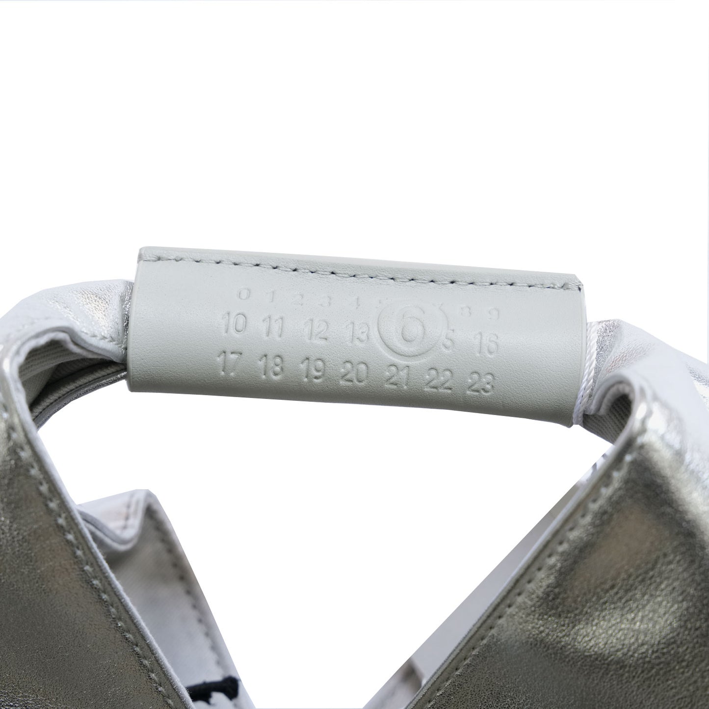 
                  
                    Classic Japanese Bag Mini-SILVER-
                  
                