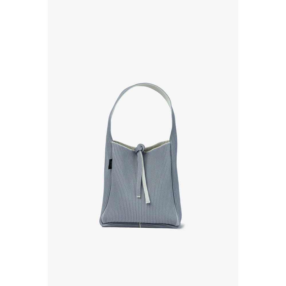 
                  
                    KASANE REVERSIBLE TASUKI TOTE SMALL -BLACK×IVORY-
                  
                