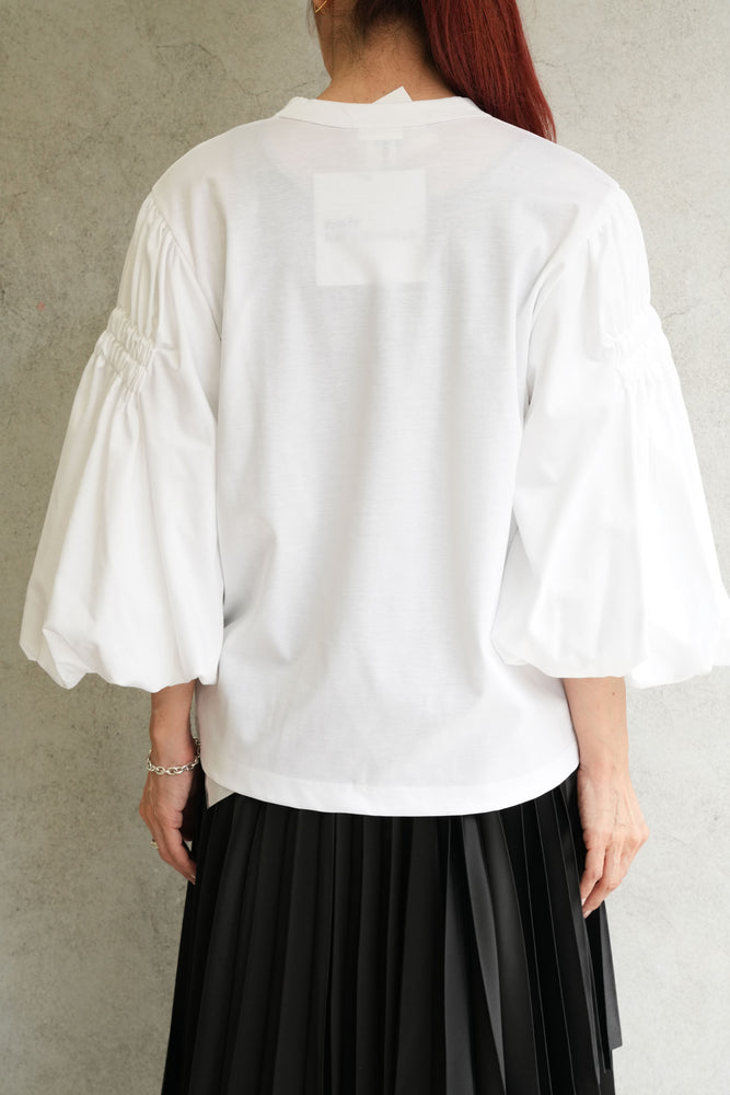 
                  
                    シャーリングバルーンスリーブTOPS-WHITE-
                  
                