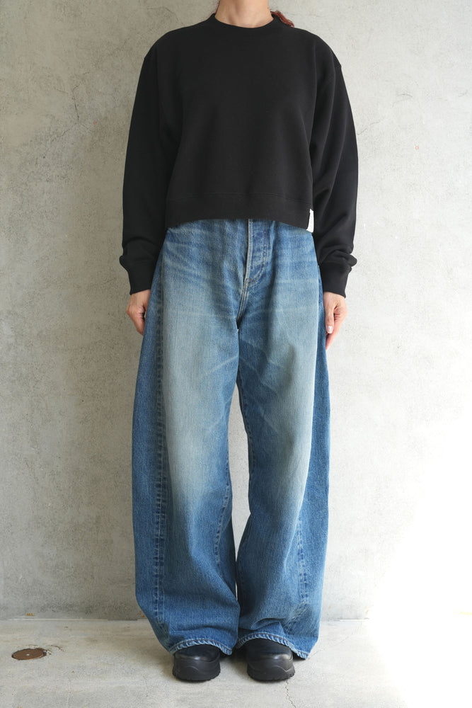 
                  
                    CROPPED SWEAT SHIRT -CHARCOAL-
                  
                